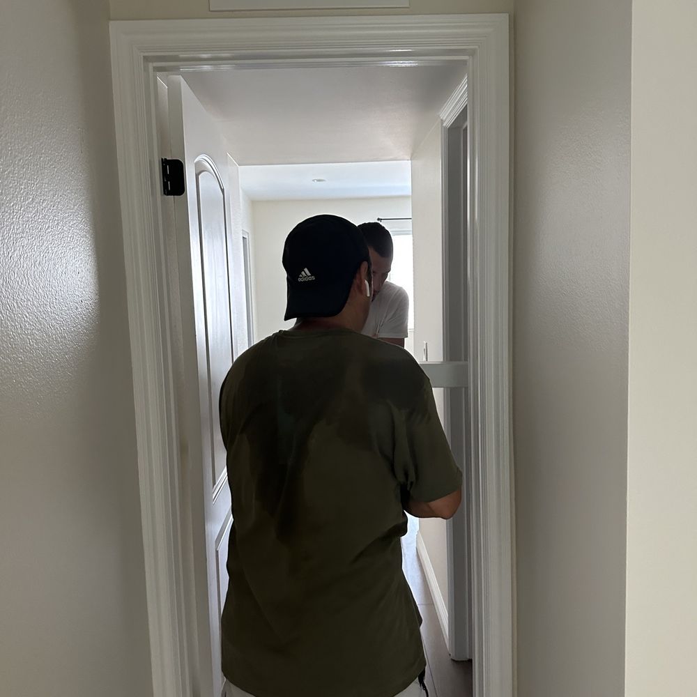 STEP Moving & Storage - Working hard!! - Movers Near Me - Irvine, California STEP Moving & Storage - Working hard!! - Movers Near Me - Irvine, California