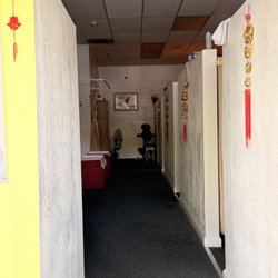 Tennant Foot Massage - Rooms inside