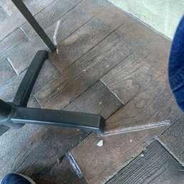 Dirty floor sample.