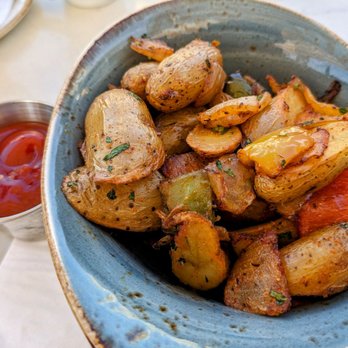 A+O Restaurant | Bar - fingerling potatoes side - New American Near Me - Newport Beach, California A+O Restaurant | Bar - fingerling potatoes side - New American Near Me - Newport Beach, California
