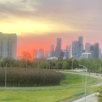 Cleveland Park - Downtown View - Parks Near Me - Houston, Texas Cleveland Park - Downtown View - Parks Near Me - Houston, Texas
