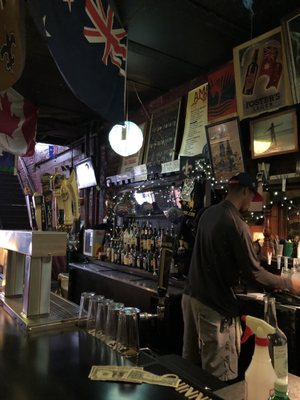 Vic's Kangaroo Cafe by null