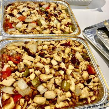 Lee's Dumpling House - Catering Box - Kung Pao Chicken - Dim Sum Near Me - Toronto, Ontario Lee's Dumpling House - Catering Box - Kung Pao Chicken - Dim Sum Near Me - Toronto, Ontario