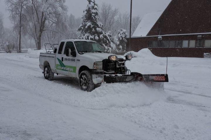 Custom Lawn & Landscaping - tree service in Cedar Rapids, IA