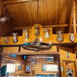 Cariboo Lodge