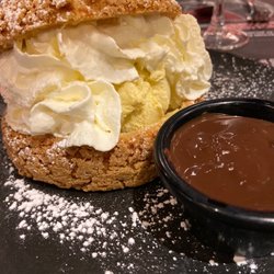 Hippopotamus - Profiterole