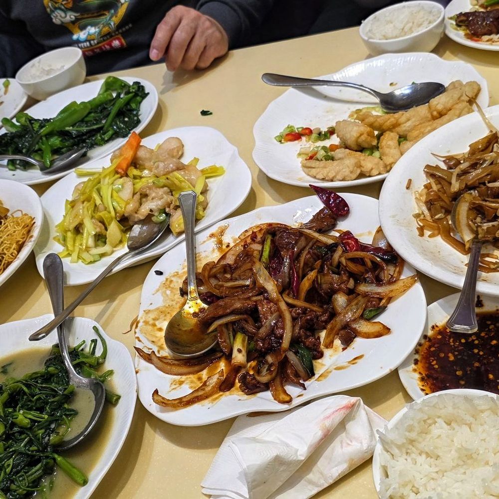 MingHin Cuisine - Mongolian beef, chinese vegetable, beef chow fun, fish filet with yellow chive, beef and broccoli over pan fried rice noodle.. - Dim Sum Near Me - Rolling Meadows, Illinois