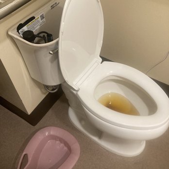 Ignite Medical Resort Fort Worth - aides left it this way because it would not flush without fooling around with the mechanism in the tank. - Rehabilitation Center Near Me - Fort Worth, Texas
