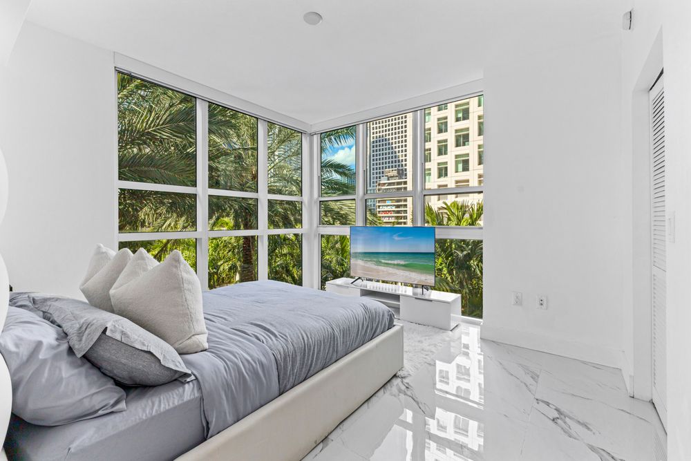 Slide of Sunray Contracting