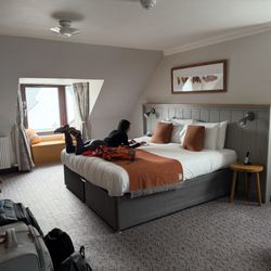 Bosville Hotel - Spacious Room