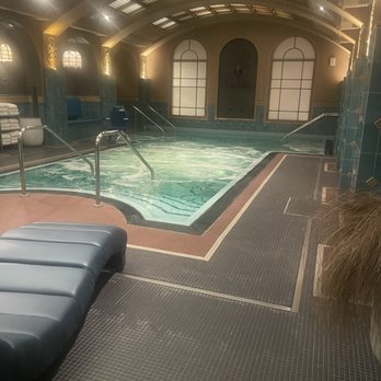 Virgin Hotels - Coed Plunged pool - Hotels Near Me - Las Vegas, Nevada