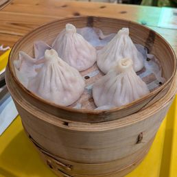 Ling Long - Pork soup dumplings - classic handmade pork soup dumplings, pork dumplings, meat, pork soup dumplings, wonton soup, soup dumplings, dumplings, bbq pork, chowder, food, pork, classic, soup, handmade, soups and chowder - Dim Sum Near Me - New York, New York