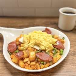 Tony's Chicago Style Pizza & Breakfast - Kielbasa skillet