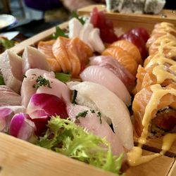 Umi Sushi & Grill - Love Boat Combo