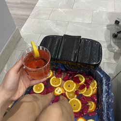 Rose and mimosa pedicure