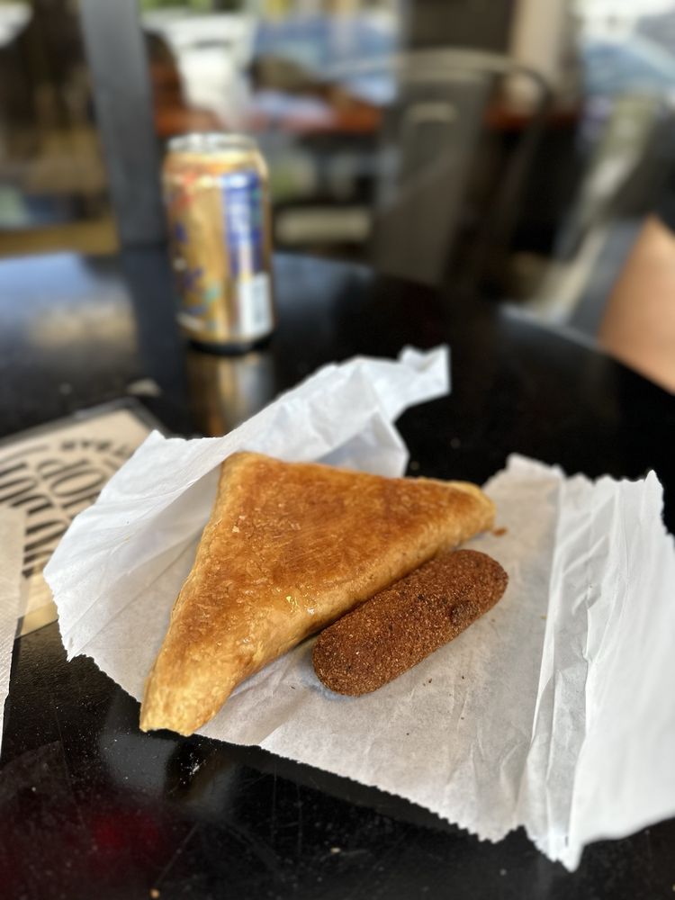 Social spots from Buena Gente Cuban Bakery