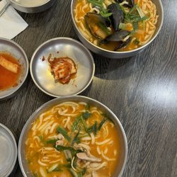 Arirang Restaurant - Kimchi Chicken Kalguksu, kimchi seafood kalguksu