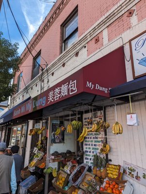 My Dung Sandwich Shop by null