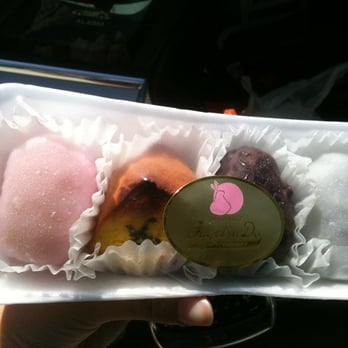 Fugetsu-Do - Candy Stores Near Me - Los Angeles, California