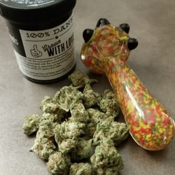 Native Roots Dispensary - Edgewater - Glass Apple & $15 pipe
