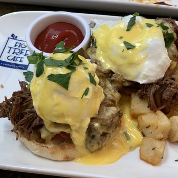 Fig Tree Cafe - Braised Braised Angus Beef Short Ribs Bennie - Breakfast & Brunch Near Me - San Diego, California
