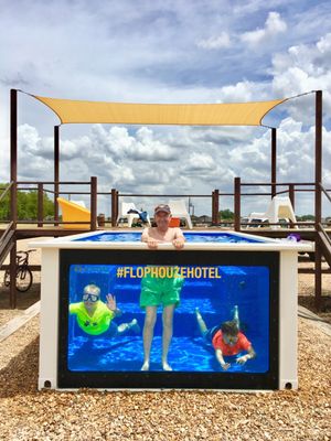 FlopHouze - Shipping Container Hotel by null