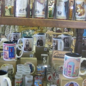 Bowlin Travel Centers - Tchotchkes that have nothing to do with Native Americans and the Southwest - Jewelry Near Me - Bluewater, New Mexico