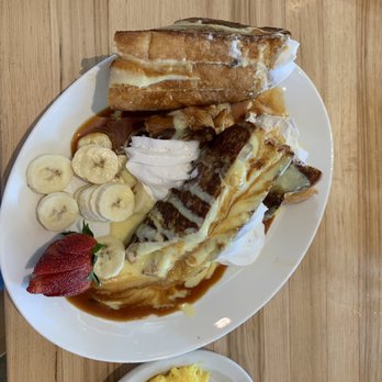 Urban Egg - Belleview - Stuffed French toast - Breakfast & Brunch Near Me - Denver, Colorado Urban Egg - Belleview - Stuffed French toast - Breakfast & Brunch Near Me - Denver, Colorado