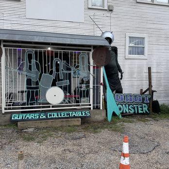 Robot-Monster Guitars and Collectables - Guitar Stores Near Me - San Antonio, Texas Robot-Monster Guitars and Collectables - Guitar Stores Near Me - San Antonio, Texas