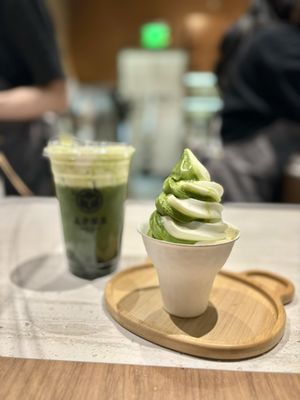 Maruwu Seicha - SF Japantown by null