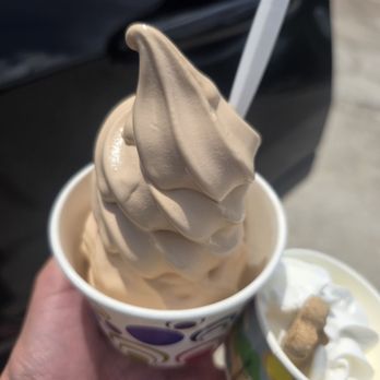 Kearsley Kone - Ice Cream & Frozen Yogurt Near Me - Flint, Michigan