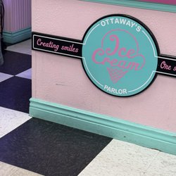 Ottaway's Parkside Ice Cream Parlor - Sign