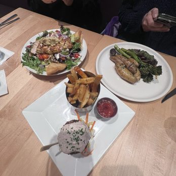 BB's - New American Near Me - Jacksonville, Florida