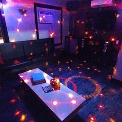 Echo Karaoke & Lounge