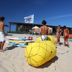 Riactiva - Escuela de Stand Up Paddle em la Ria de Aveiro