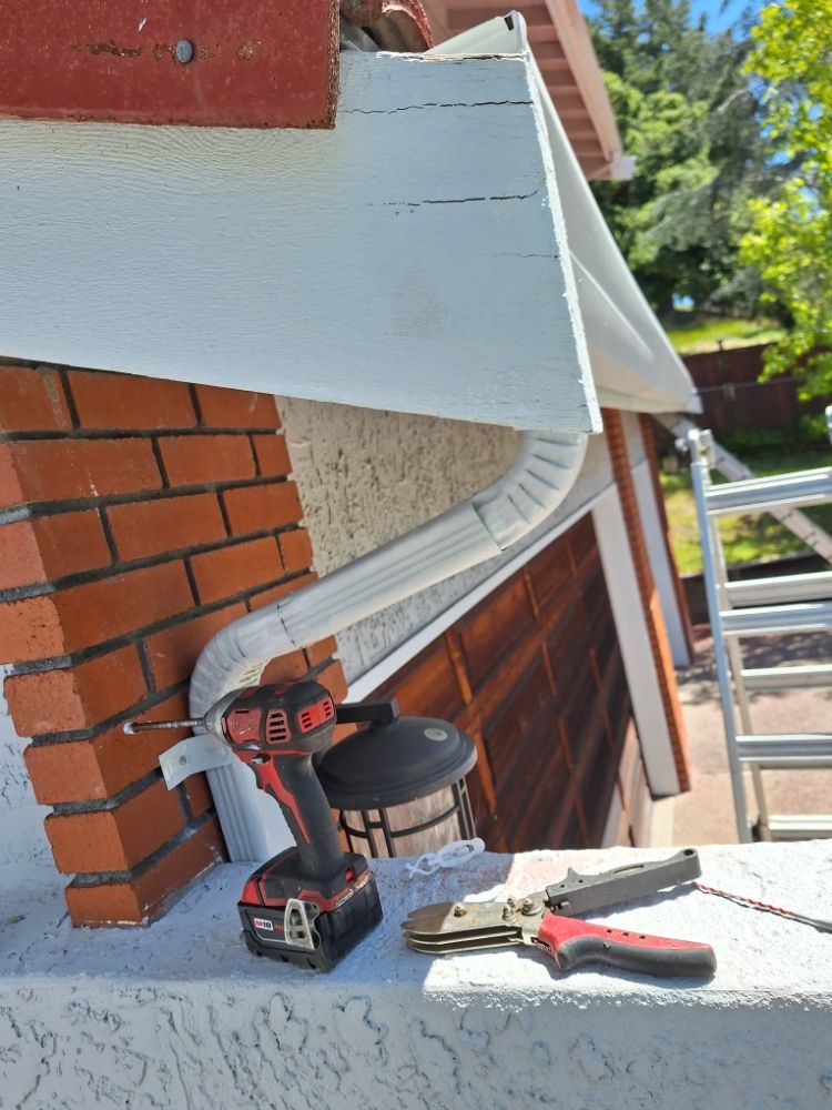 Slide of Sonic 24/7 Cleaning & Repair