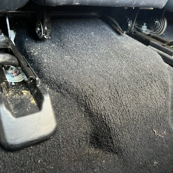 7 Flags Car Wash - Back seat floor - Car Wash Near Me - Vallejo, California