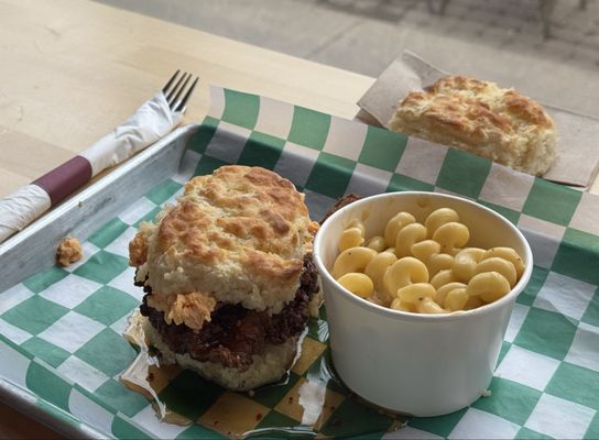 Roost Chicken & Biscuits by null