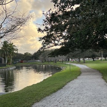 Jacaranda Lakes Park - Parks Near Me - Plantation, Florida
