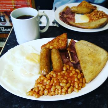 Casey's Cafe - Large breakfast £4.95 - British Near Me - Blackpool, BPL