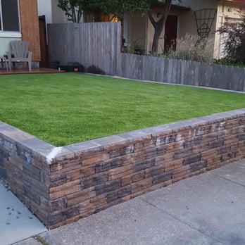 Artificial Grass Norcal - Grass went well with our new retaining wall. Model GRN94 - Artificial Turf Near Me - Roseville, California