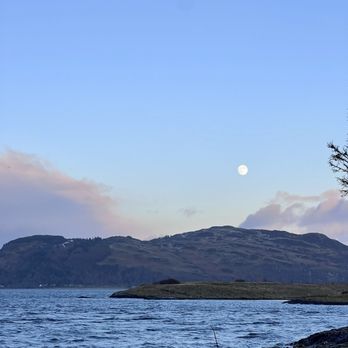 Dunstaffnage Castle And Chapel - Landmarks & Historical Buildings Near Me - Dunbeg