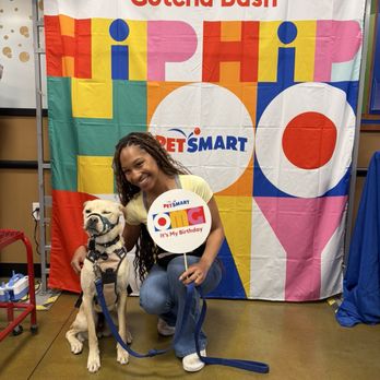 PetSmart Dog Training - Rocky graduating intermediate class and making funny faces ! - Pet Training Near Me - Tucson, Arizona