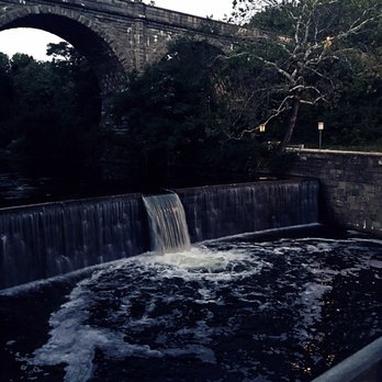 Wissahickon Train Station - Beautiful wissahickon falls. Great at sunset and has a trail - Public Transportation Near Me - Philadelphia, Pennsylvania Wissahickon Train Station - Beautiful wissahickon falls. Great at sunset and has a trail - Public Transportation Near Me - Philadelphia, Pennsylvania