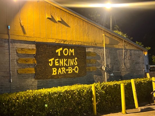 Tom Jenkins BBQ by null