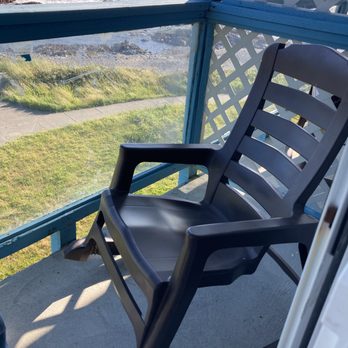 Oceanfront Lodge - Fun to rock & chill - Hotels Near Me - Crescent City, California