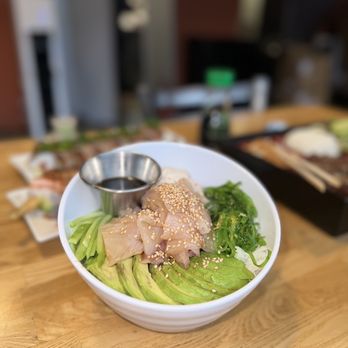 Roll Call - Yellowtail Poke - Sushi Bars Near Me - Los Angeles, California