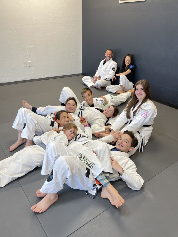 Gracie Jiu-Jitsu Phoenix Logo