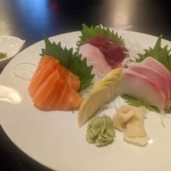 Izakaya Ren - Sushi Bars Near Me - Valley Park, Missouri