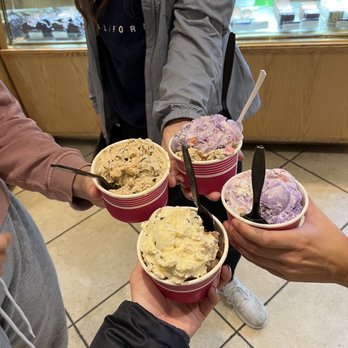 Rocky Mountain Chocolate Factory - ice cream - Chocolatiers & Shops Near Me - Denver, Colorado